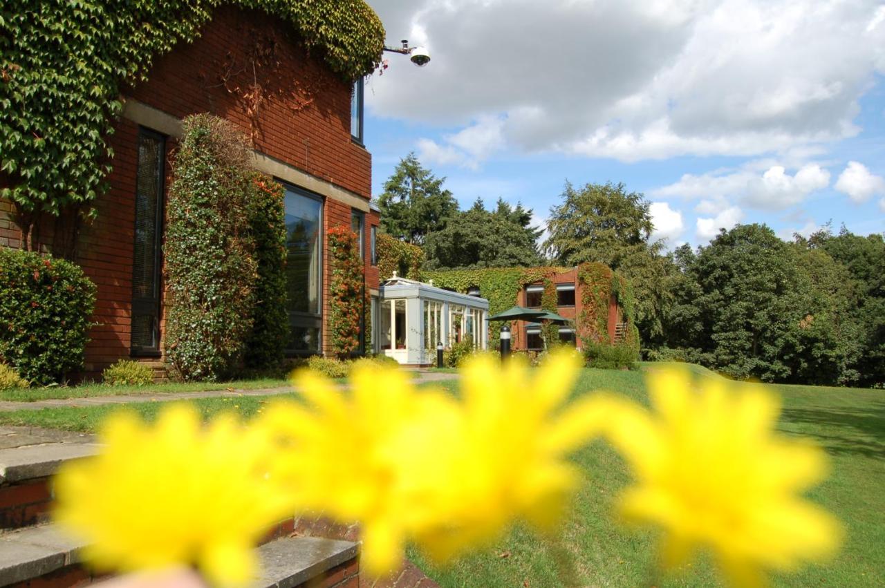Lane End Hotel High Wycombe Buitenkant foto