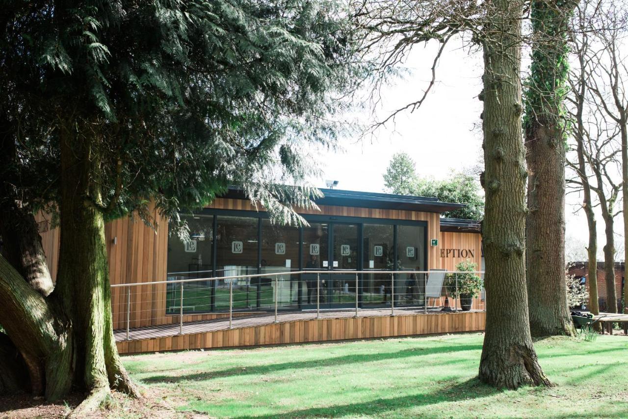 Lane End Hotel High Wycombe Buitenkant foto