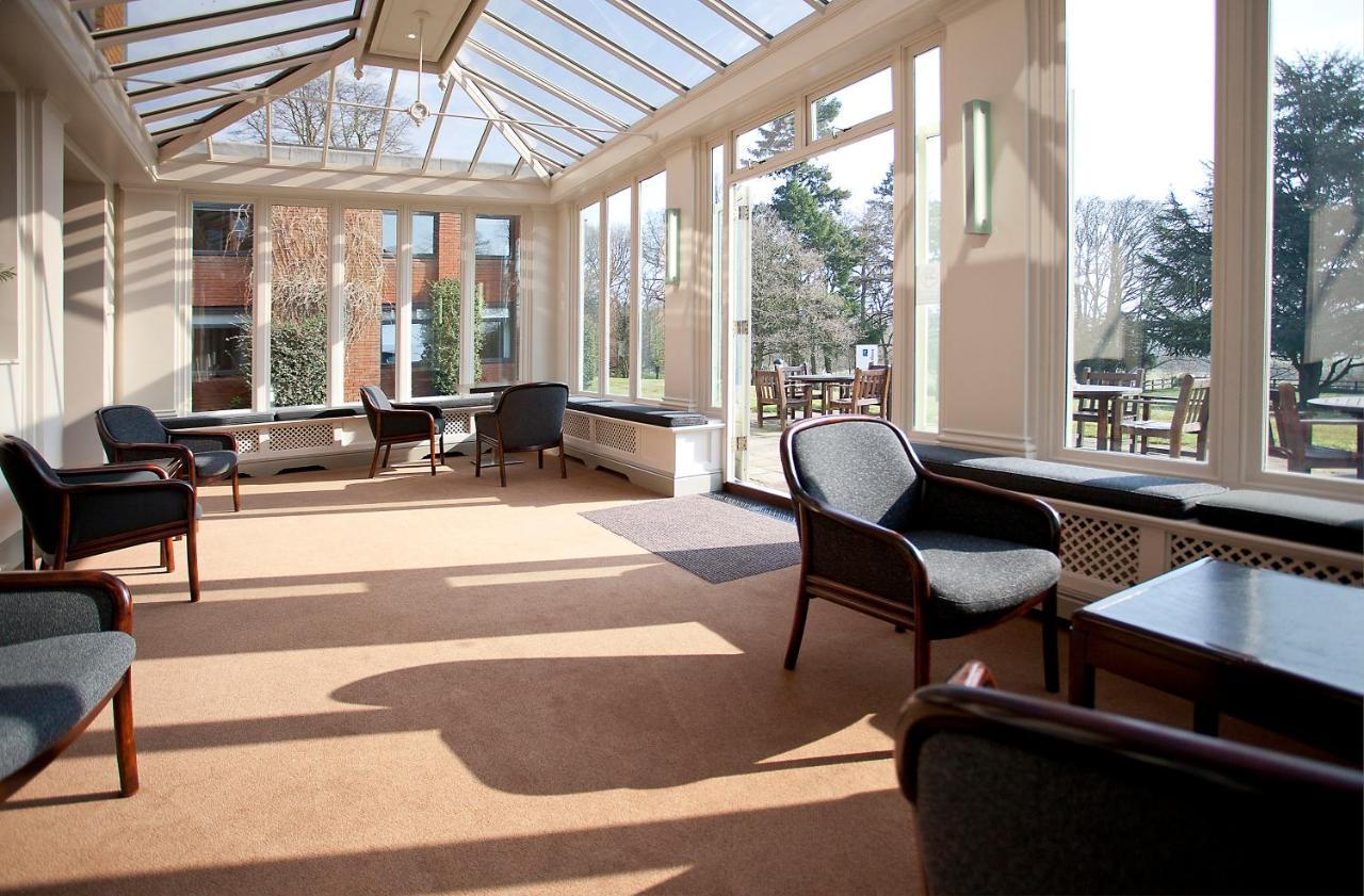 Lane End Hotel High Wycombe Buitenkant foto