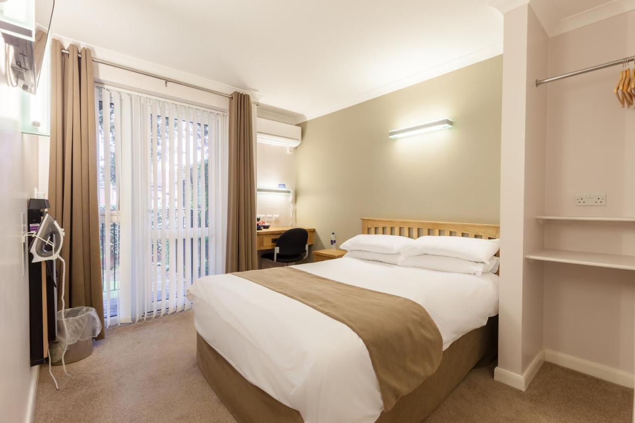 Lane End Hotel High Wycombe Buitenkant foto